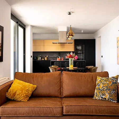 Villa Luxury Mar With Infinity Pool In Rab *