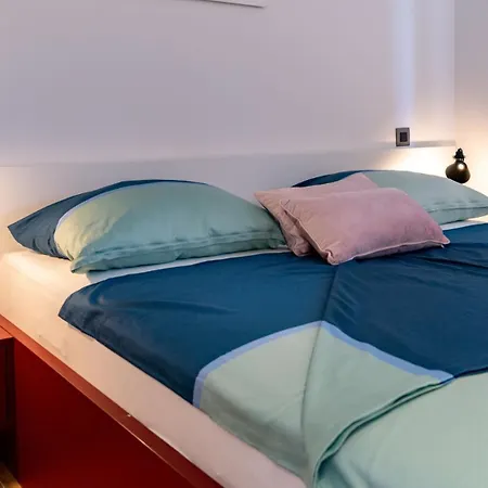 Luxury Mar With Infinity Pool In Rab Vilă *