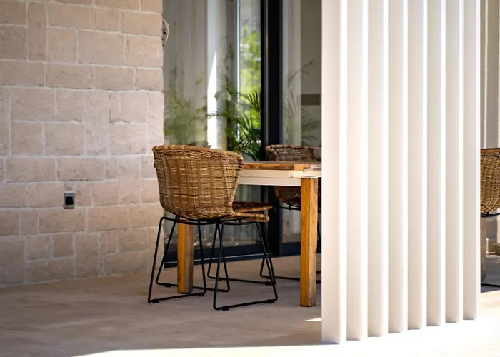 Luxury Mar With Infinity Pool In Rab Vila Palit