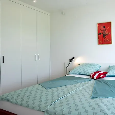 Luxury Mar With Infinity Pool In Rab Palit