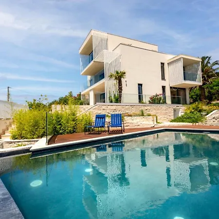 Villa Luxury Mar With Infinity Pool In Rab *